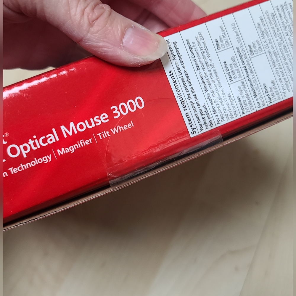 Microsoft Red Optical Mouse 3000 - Picture 2 of 4